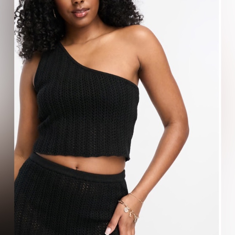 4th and Reckless dune crochet one shoulder beach crop top